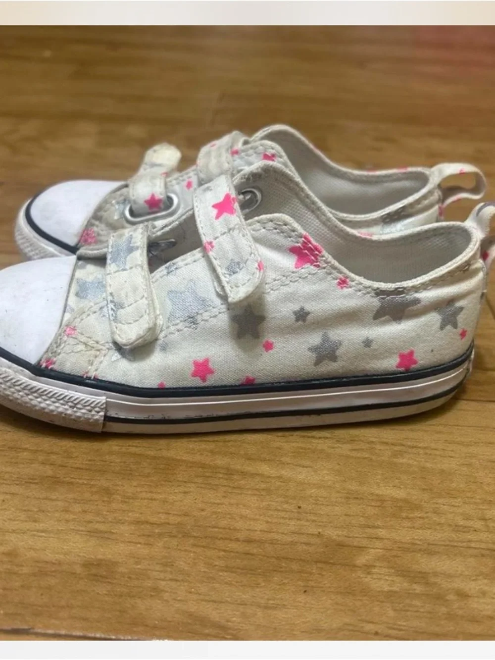 Converse Kids Cream Canvas Velcro Sneakers with Pink & Silver Stars size 10